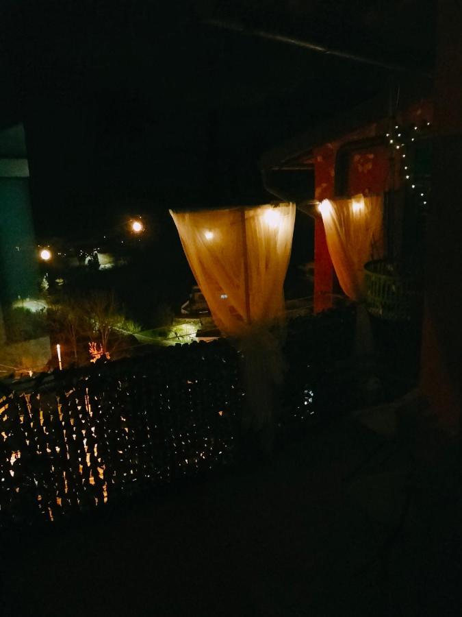 Apartamento La Terrazza Di Ameglia Alta Exterior foto