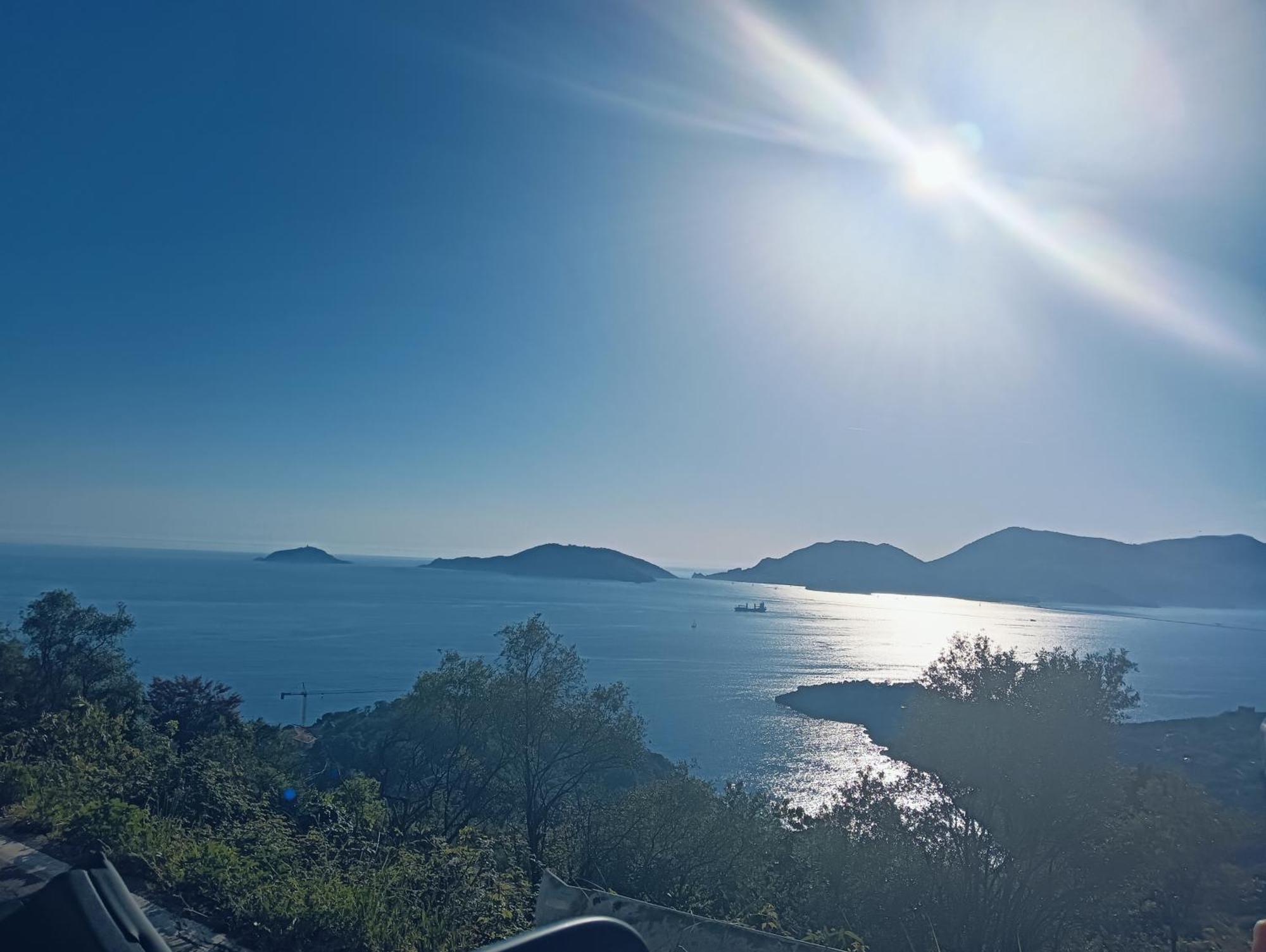 Apartamento La Terrazza Di Ameglia Alta Exterior foto