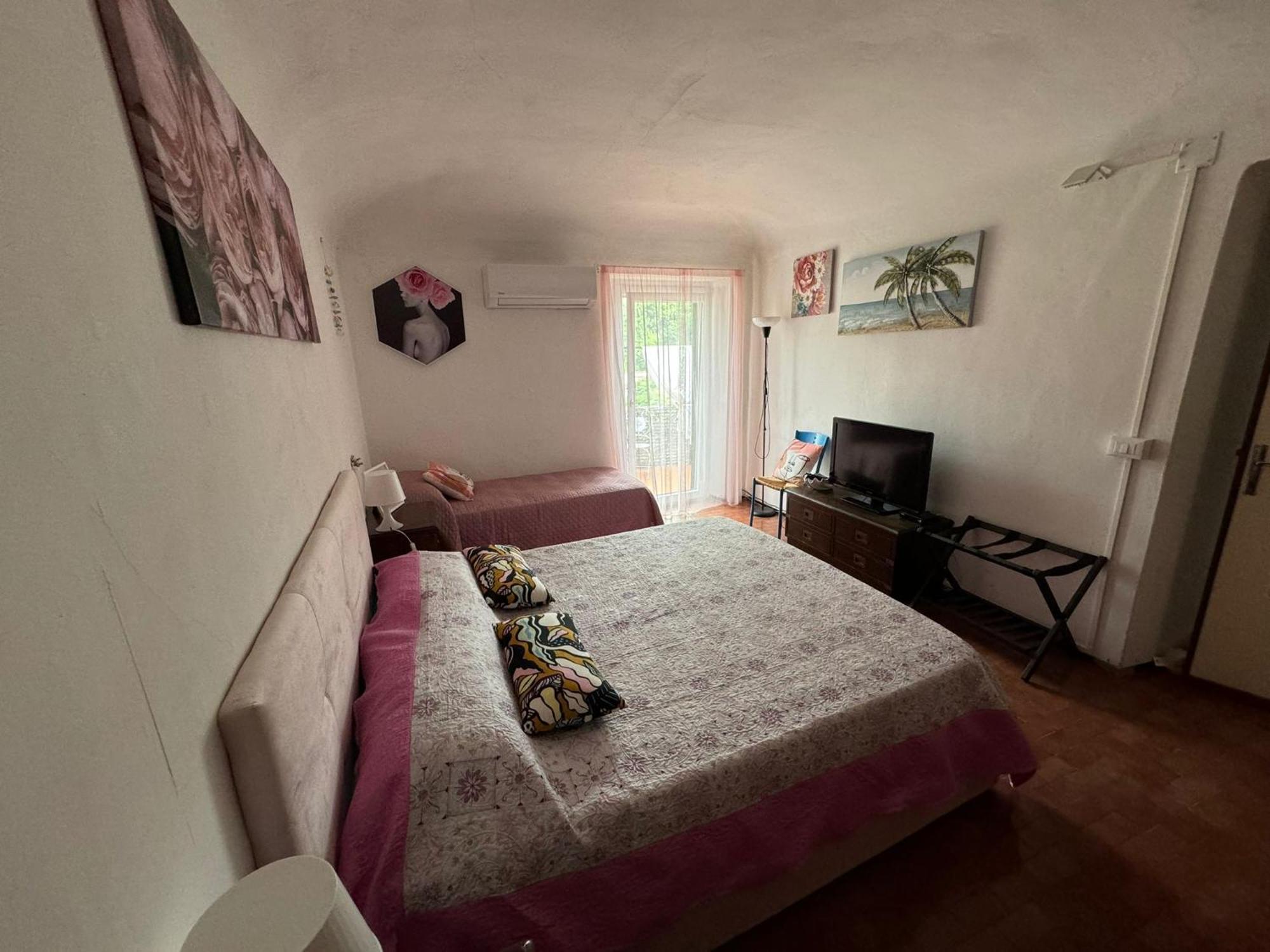 Apartamento La Terrazza Di Ameglia Alta Exterior foto